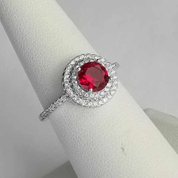 Ruby CZ Halo ring  in sterling silver size 6 🆕 - Picture 6 of 6